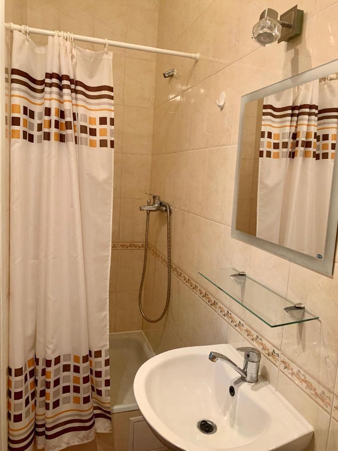 Комфортабельный Коттедж Bed & Breakfast Svityaz' Bagian luar foto