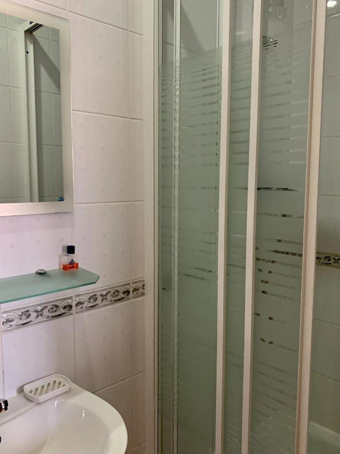 Комфортабельный Коттедж Bed & Breakfast Svityaz' Bagian luar foto
