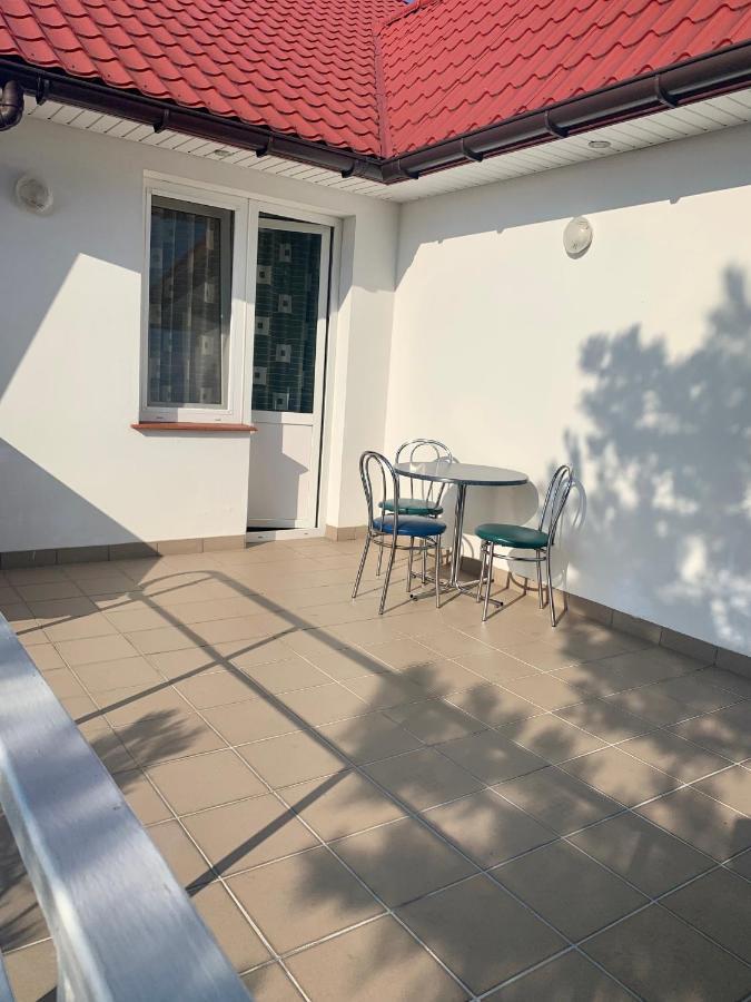 Комфортабельный Коттедж Bed & Breakfast Svityaz' Bagian luar foto